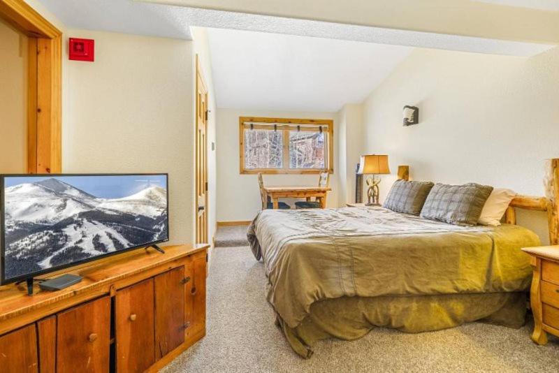 Beautiful 4 Bedroom Townhome Near Snowflake Lift In Breckenridge Blue River Buitenkant foto