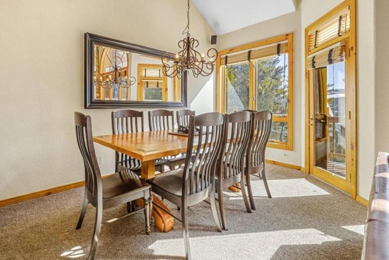 Beautiful 4 Bedroom Townhome Near Snowflake Lift In Breckenridge Blue River Buitenkant foto